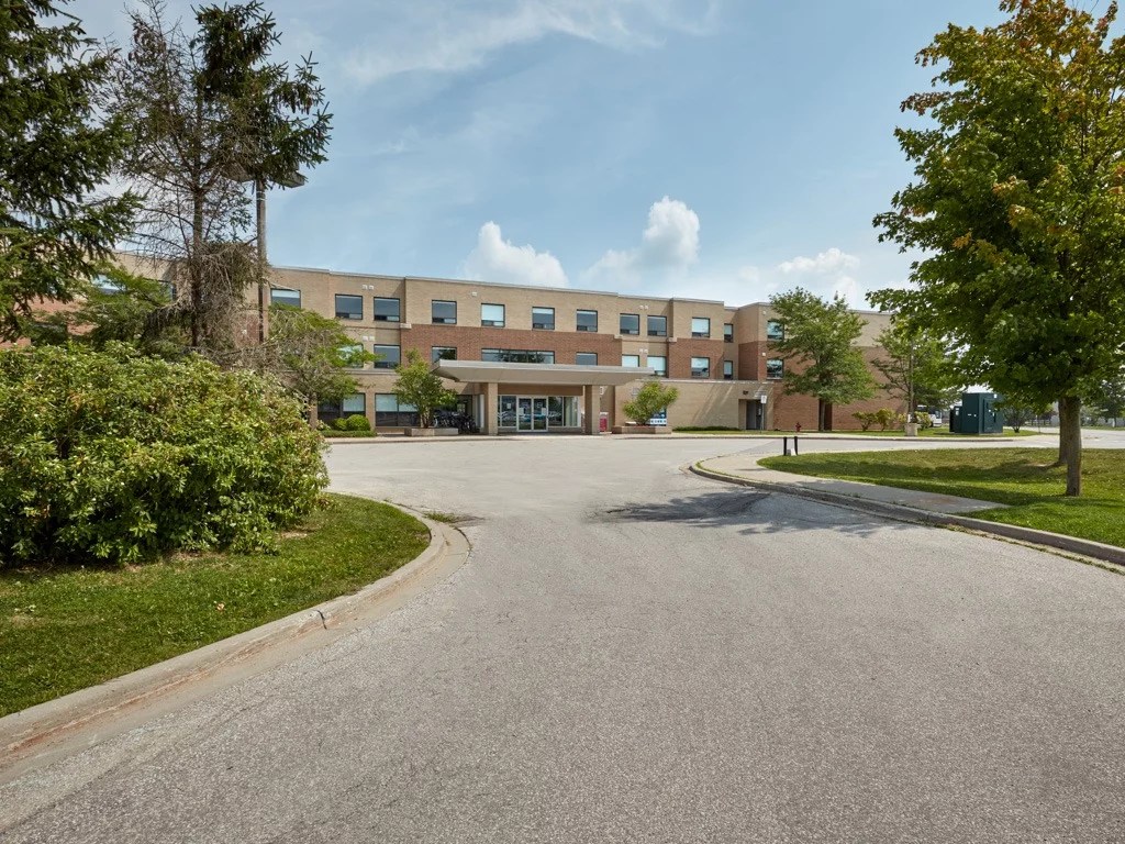 Seneca College Residence Student Housing King City