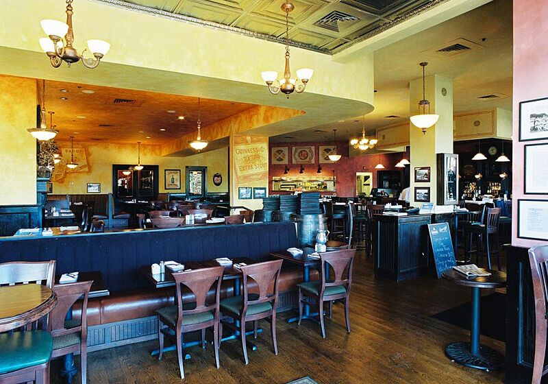 Darcy’s Pub STUDIO DH