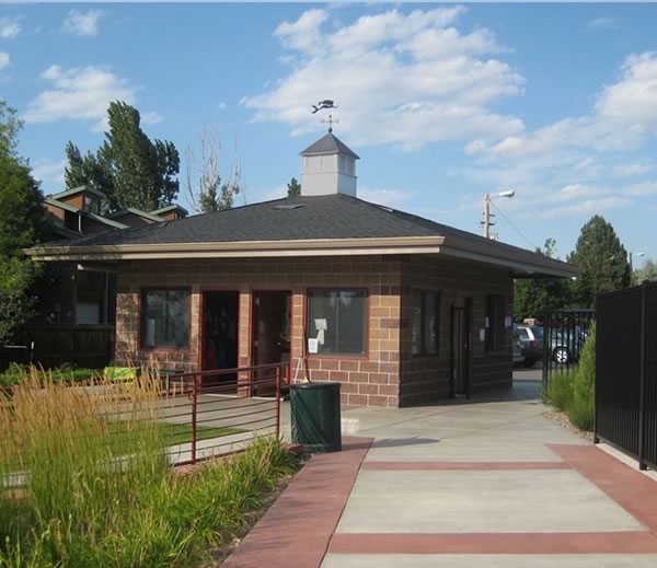 Meadow Hills Pool STUDIO DH