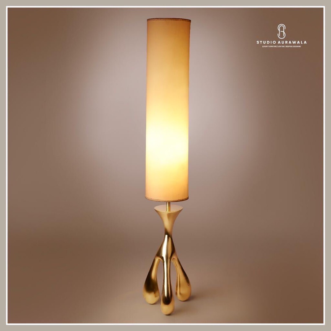 BLOOMING FLOWER FLOOR LAMP Studio Aurawala