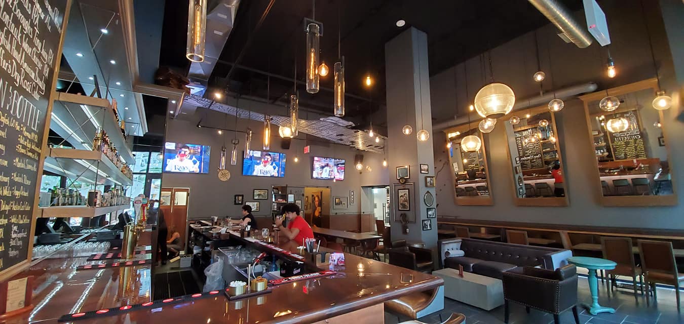 Morty’s Wine & Beer Bar studio Blu design Jaki Johnsen