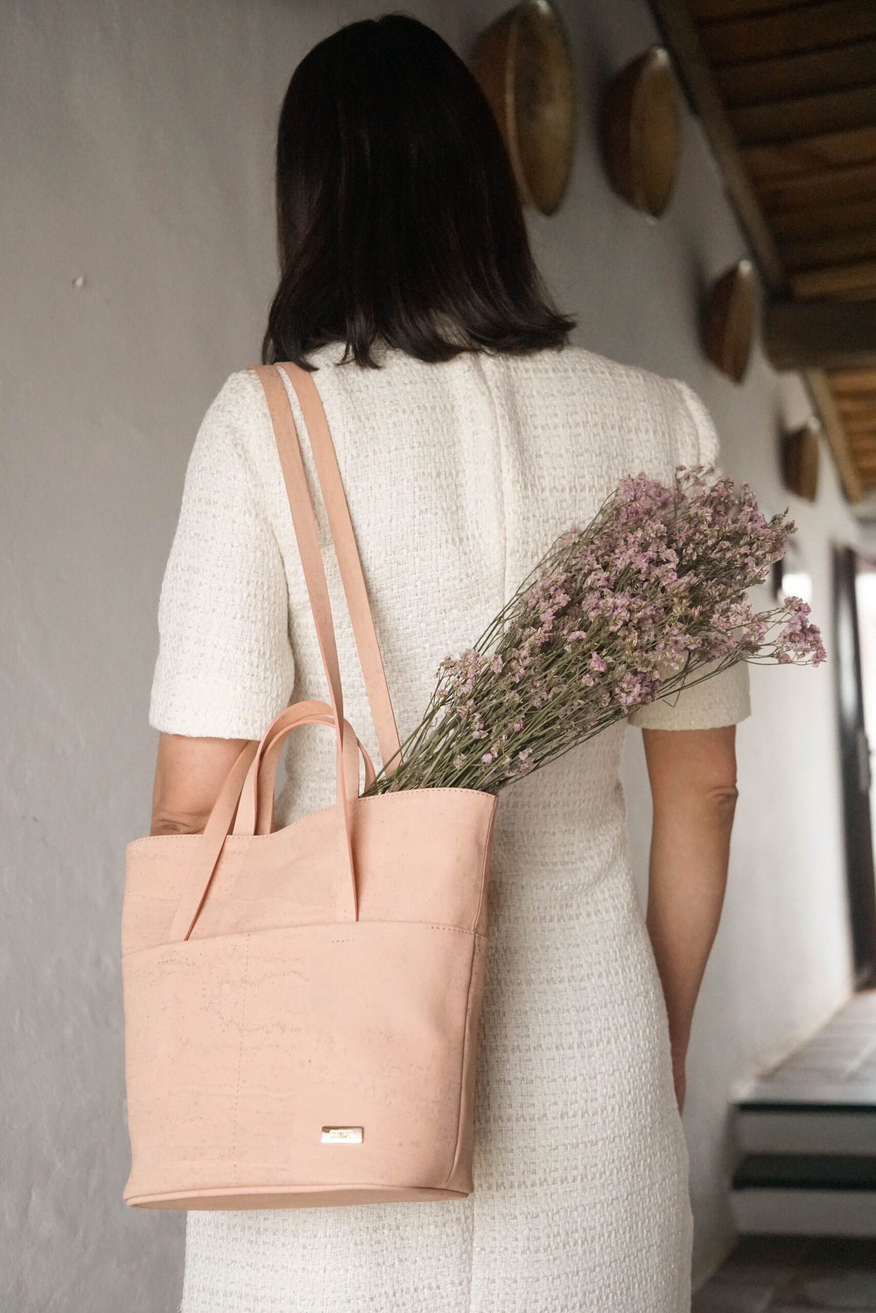 Shop now Minimal Cork Small Tote Bag Fast Shipping Worldwide StudioCork