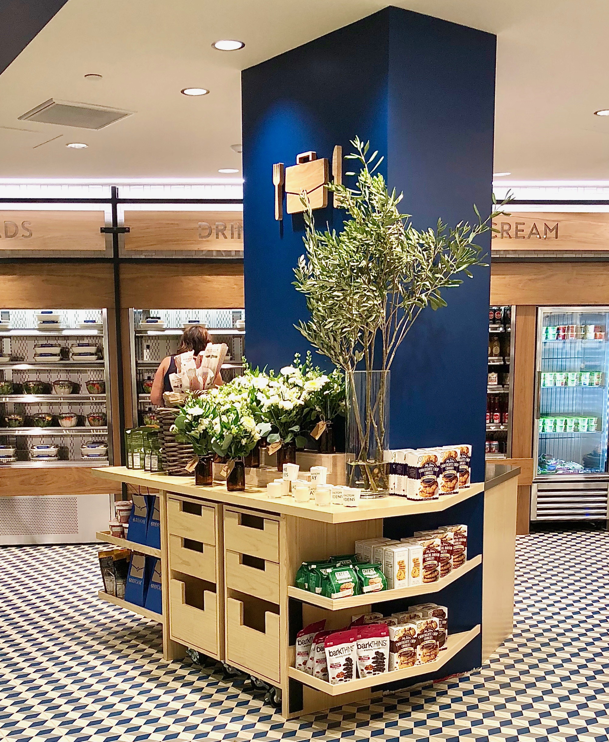 "Briefcase" Market + Shop Studio KDA