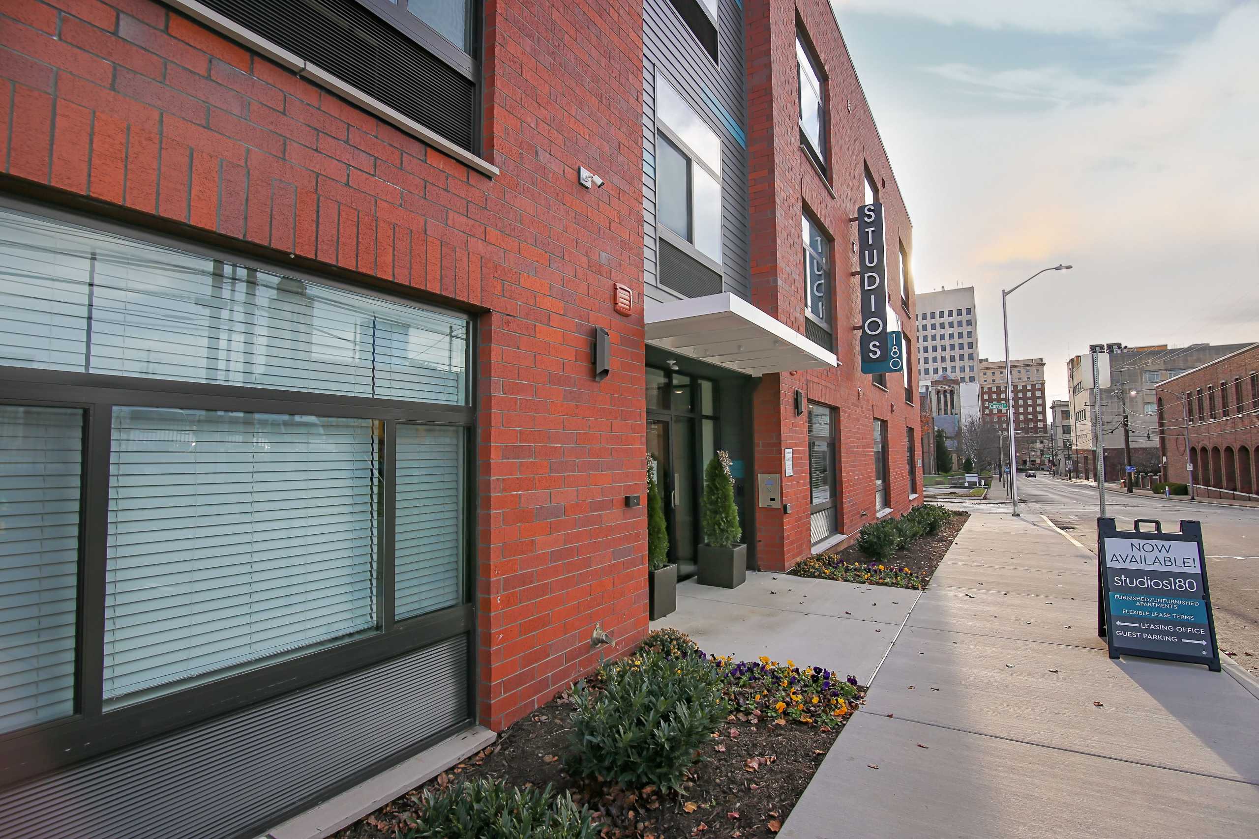 studios180 Downtown Lexington Apartments