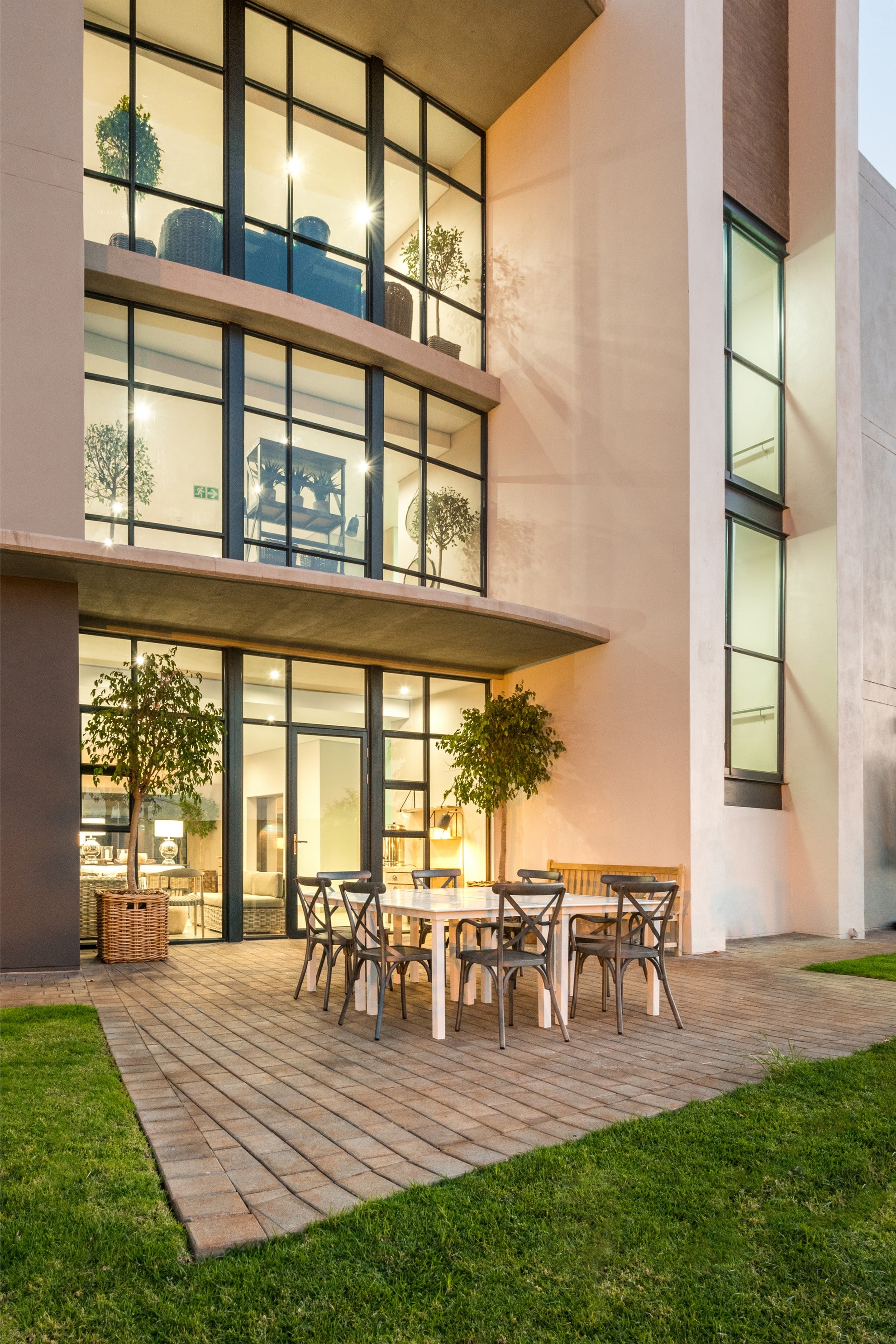 MIDSTREAM MEDICAL CARE Studious Architects