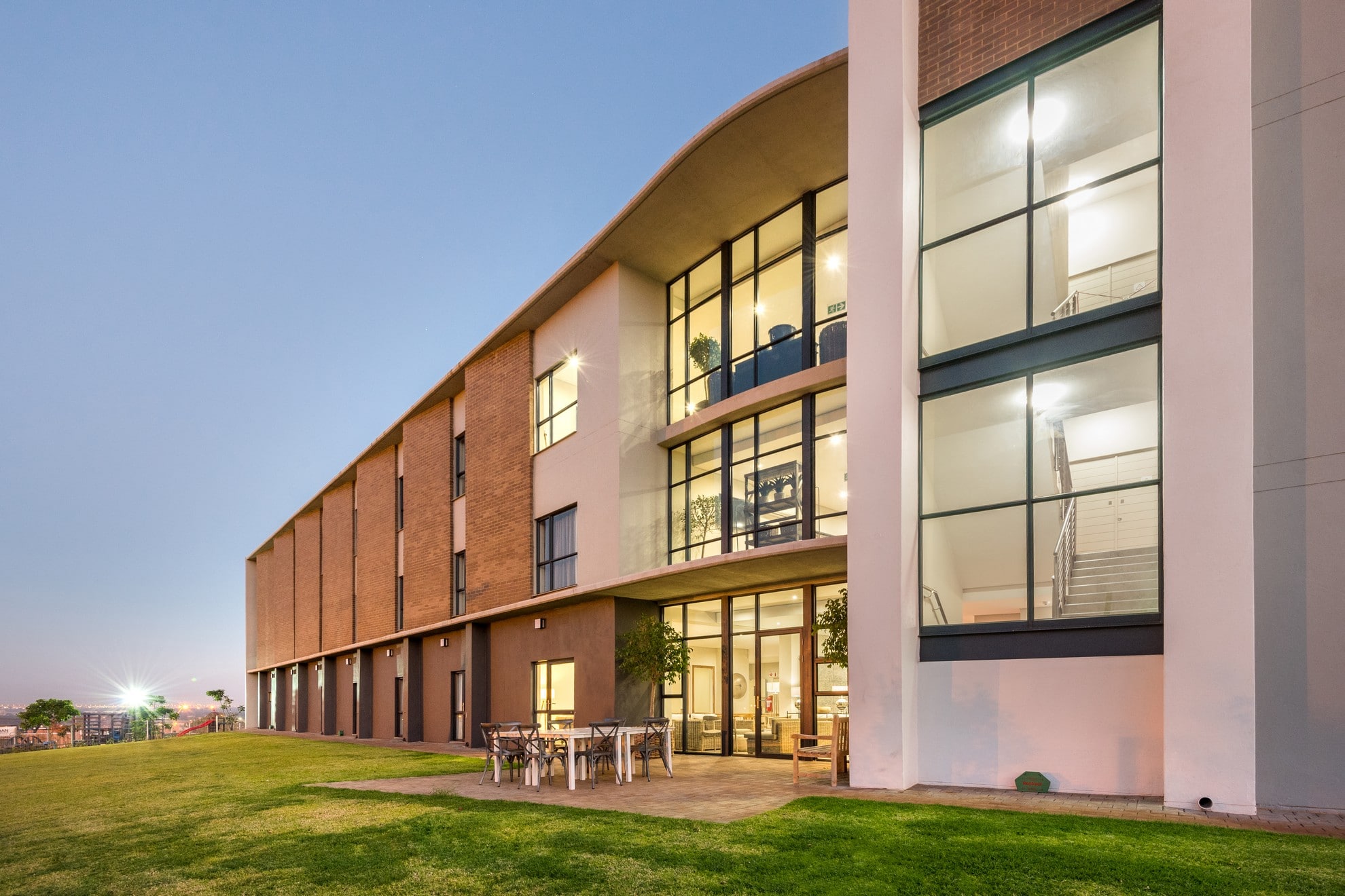 MIDSTREAM MEDICAL CARE Studious Architects