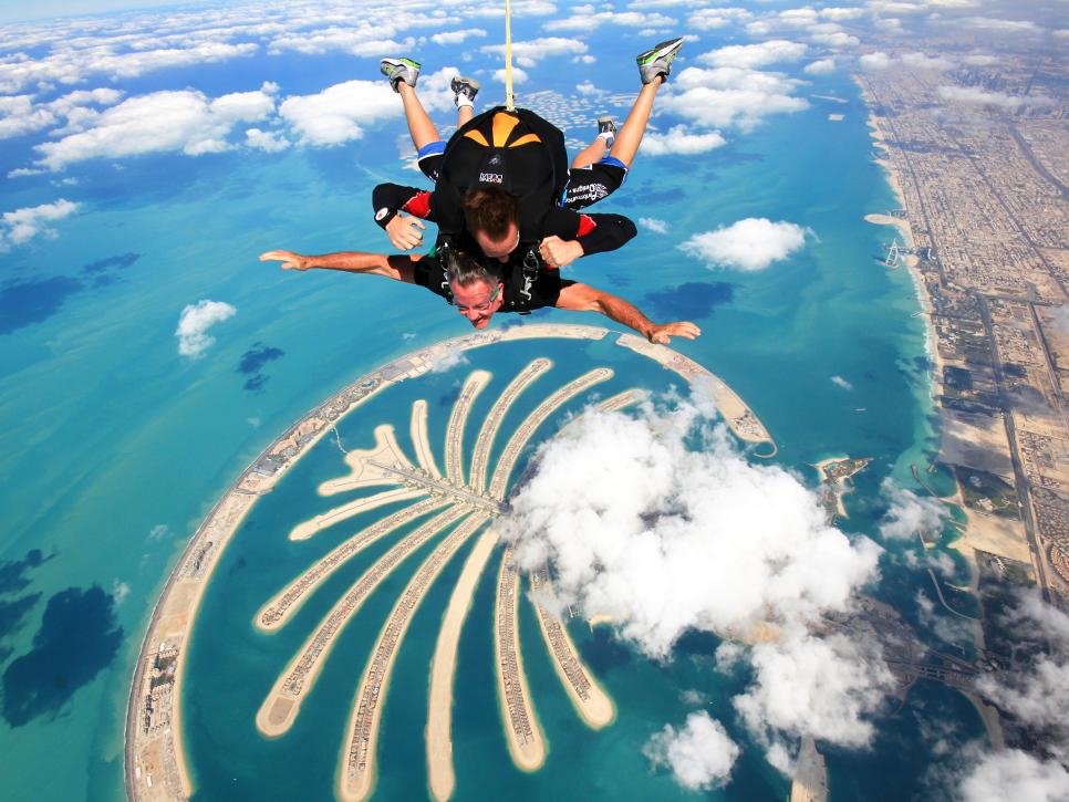 Web a typical skydive lasts five to six minutes, with approximately 50 seconds of that spent in freefall and four to five minutes on the parachute ride down. 9 Free Fall Motion Examples in Real Life StudiousGuy