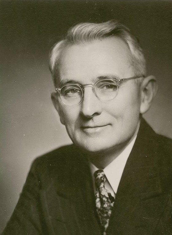 Dale Carnegie Self Improvement, Salesmanship & Public Speaking
