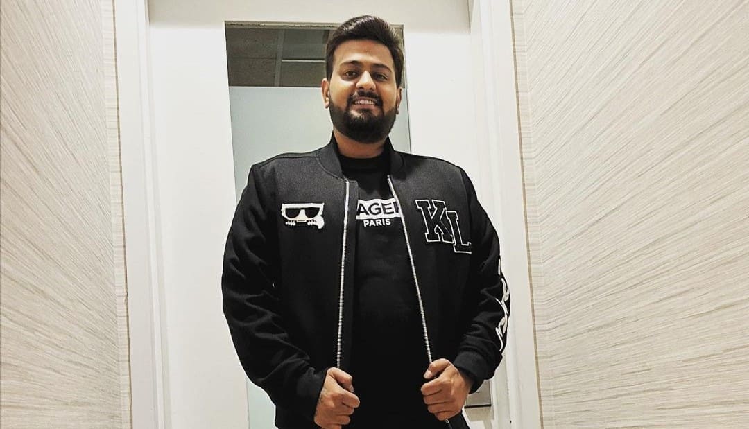 Singer Saketh Komanduri Wiki, Biography, Wife, Father, Family, Songs(024)