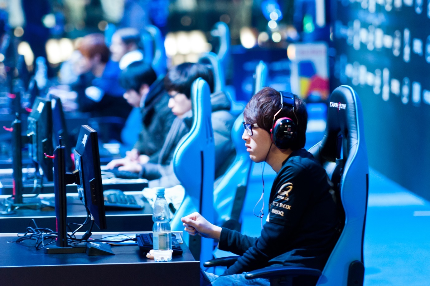 How Online Gaming Can Actually Help You to Study Effectively