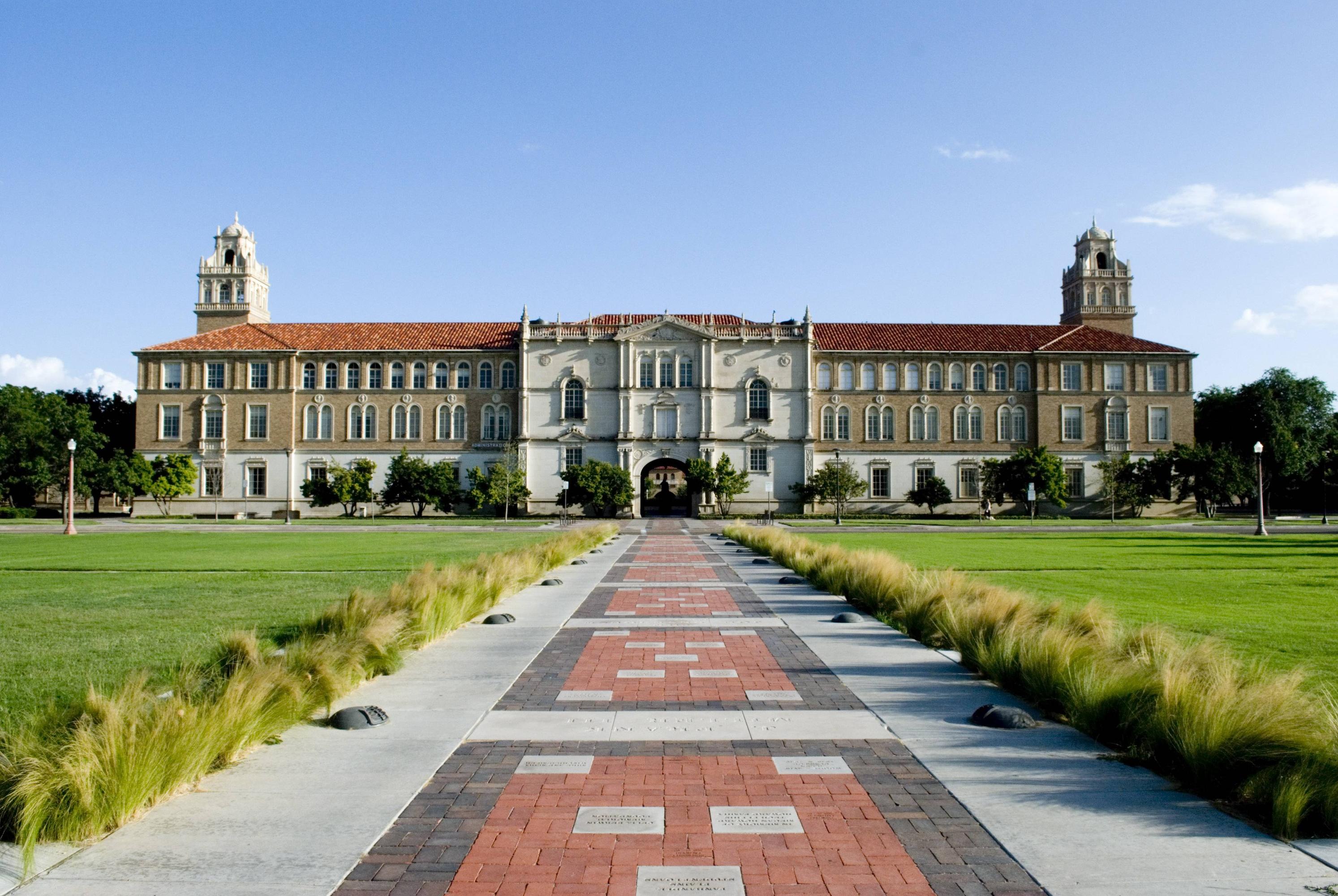 The 5 Tips To Succeed as a Black Student at a PWI