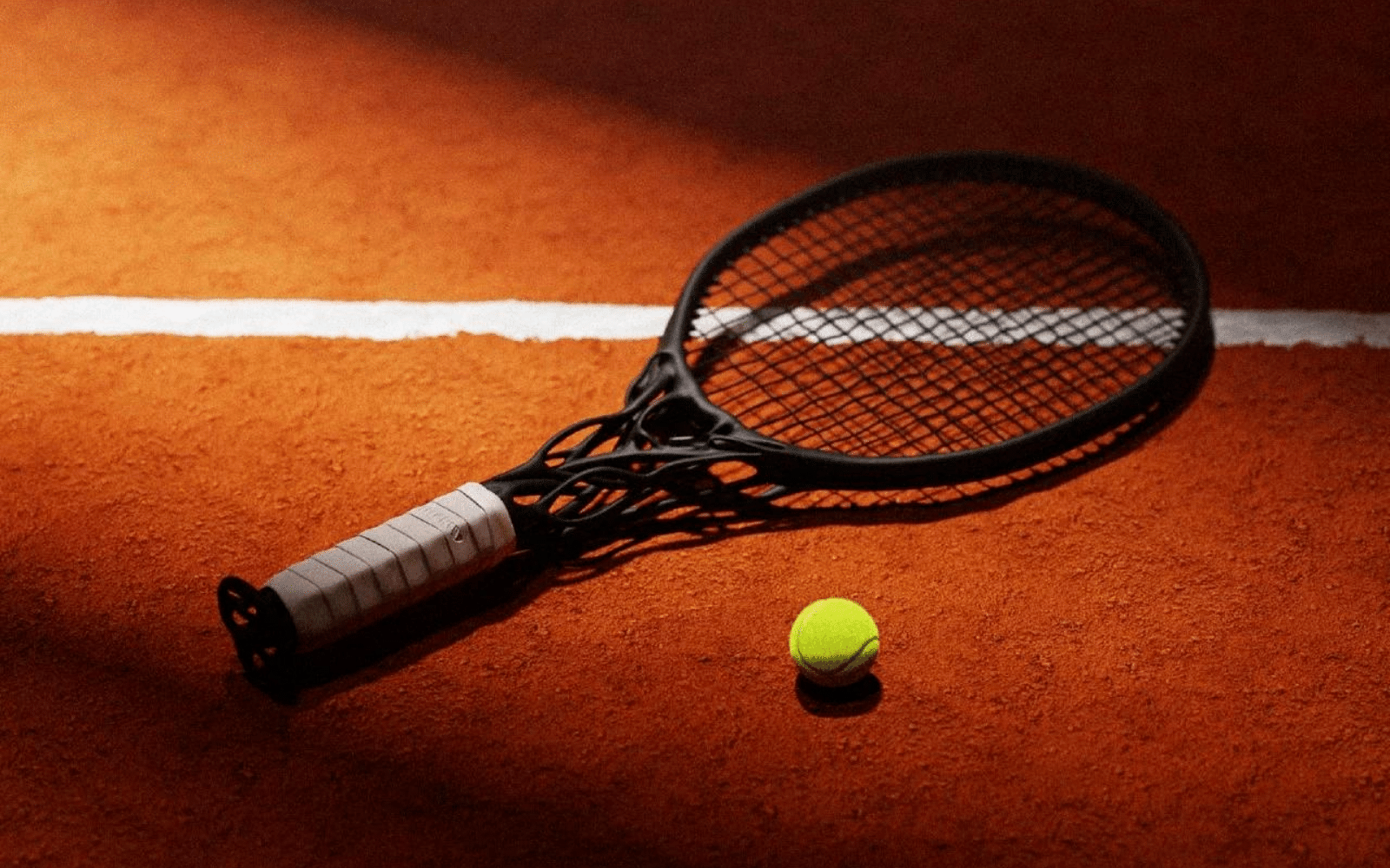 AI Designs A Futuristic Tennis Racket With A Twisted Neck Stuff South