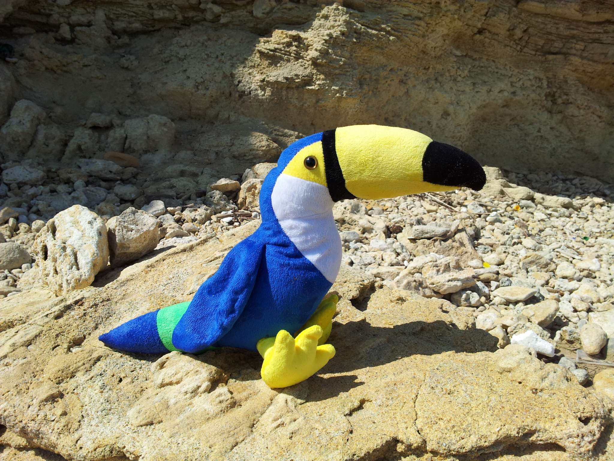 How to use a stuffed animal as a vault The