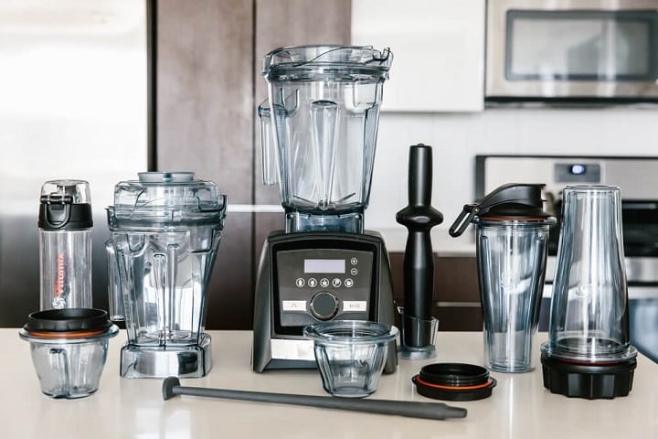 » 15 Blender Accessories