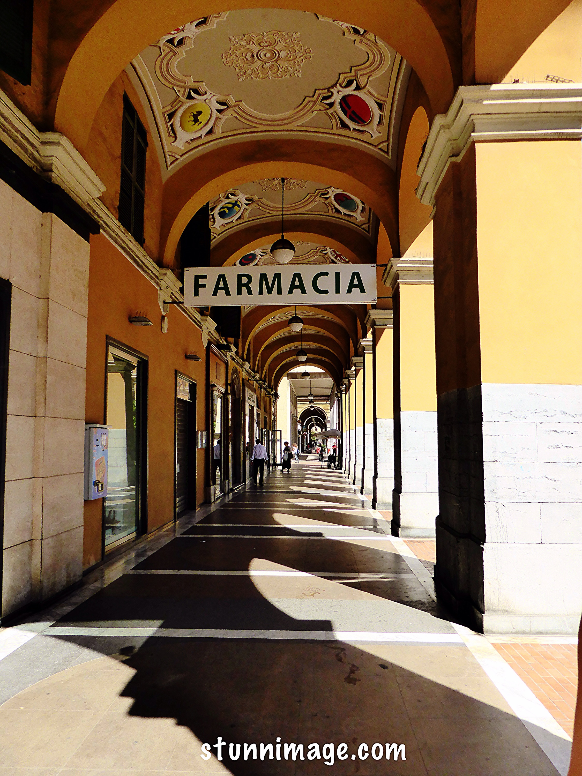 La Spezia shop fronts stunnimage