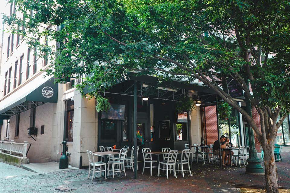 27 Memphis Restaurants with DogFriendly Patios