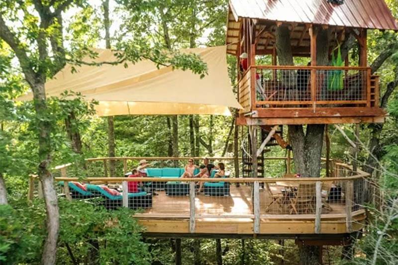 3 Unique Vacation Rentals To Book NOW! StyleBlueprint