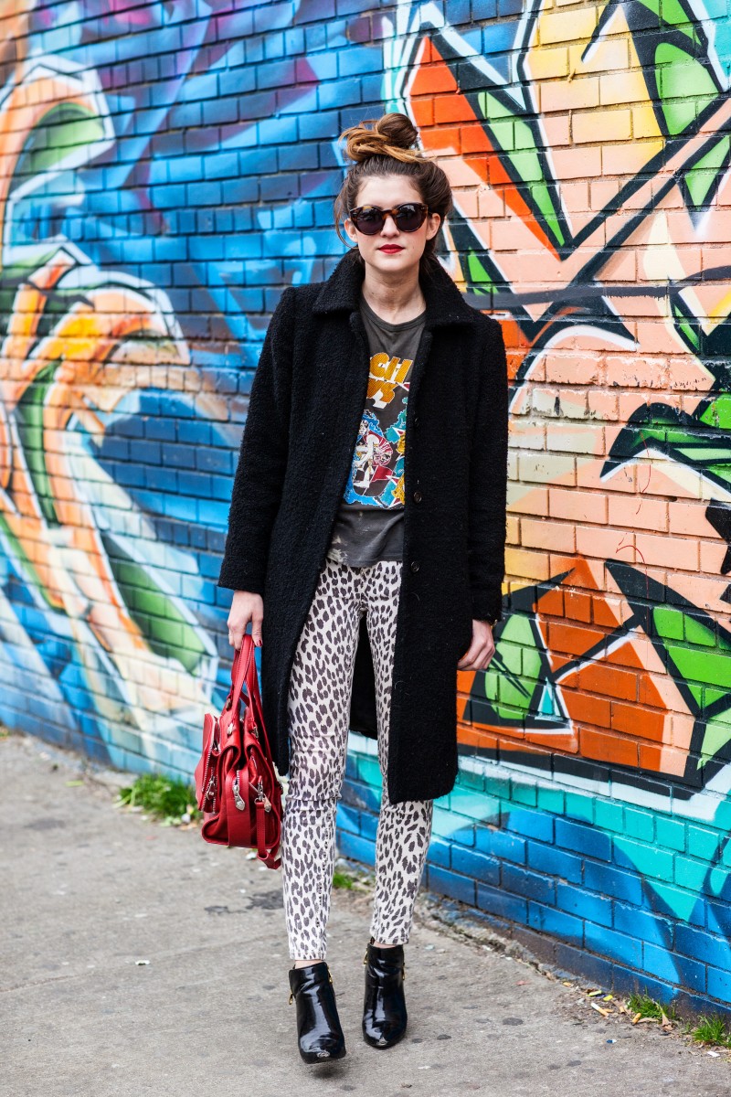 21 Ways to Wear Vintage Tees StyleCaster