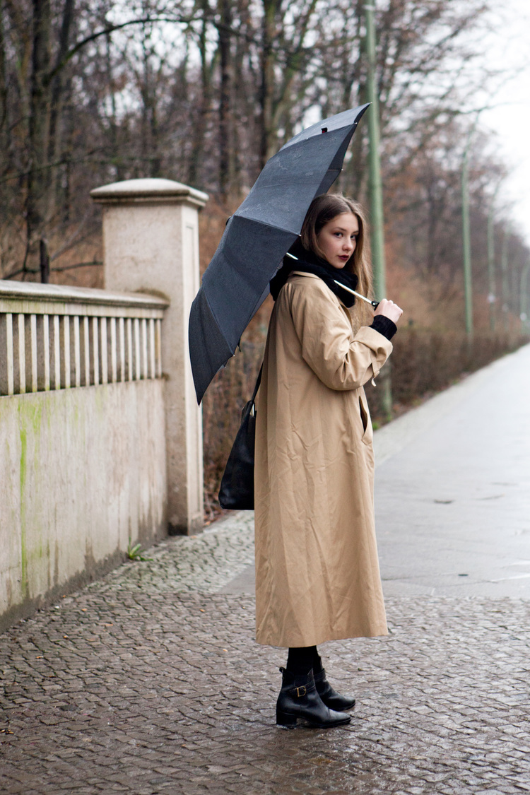 20 Rainy Day Outfit Ideas StyleCaster