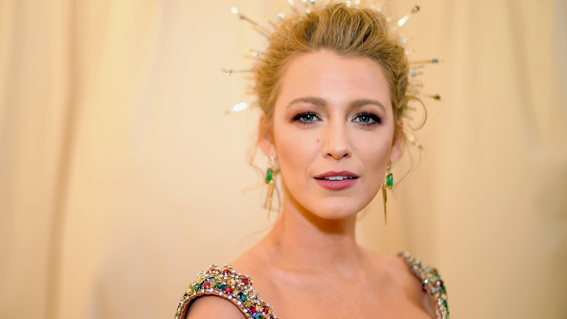 Blake Lively Dyes Hair Color Dark Blonde for Fall StyleCaster