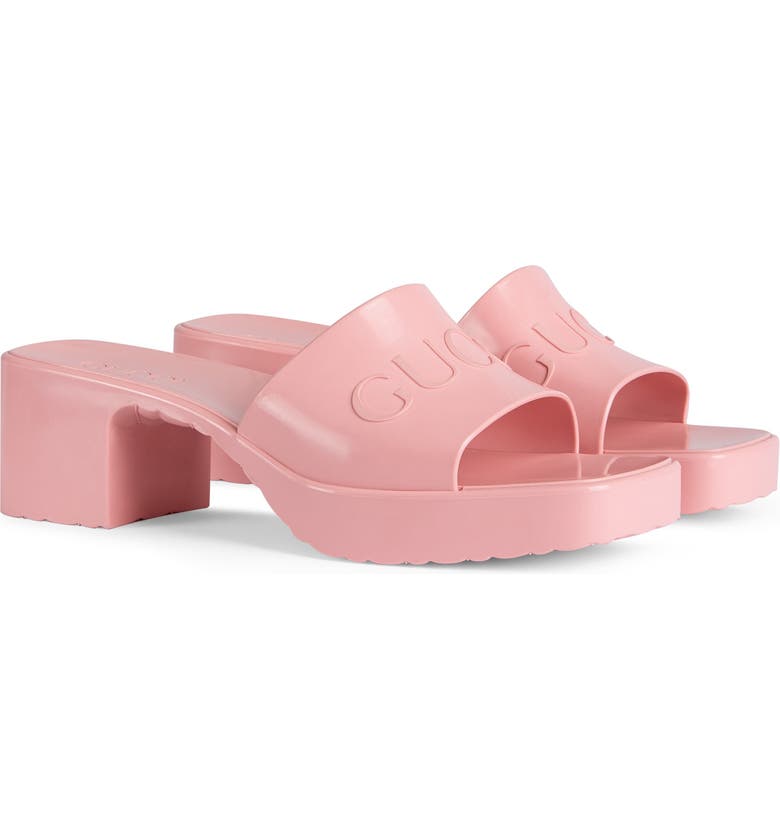 Gucci’s Rubber Slide Sandals 10 Solid Reasons To Buy For Spring 2021