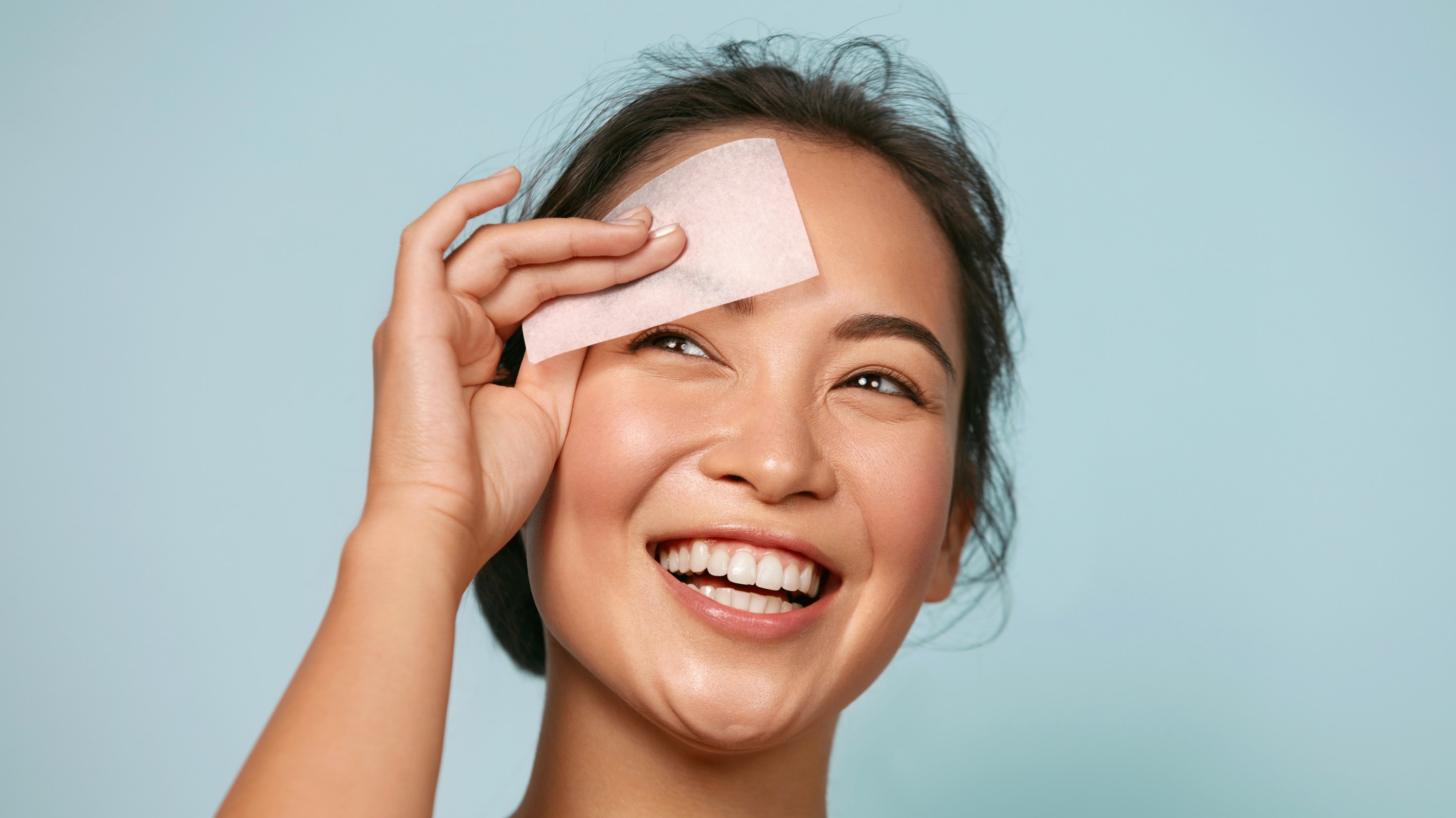 These 7 Blotting Papers Are Perfect For Combating Summertime Sweat