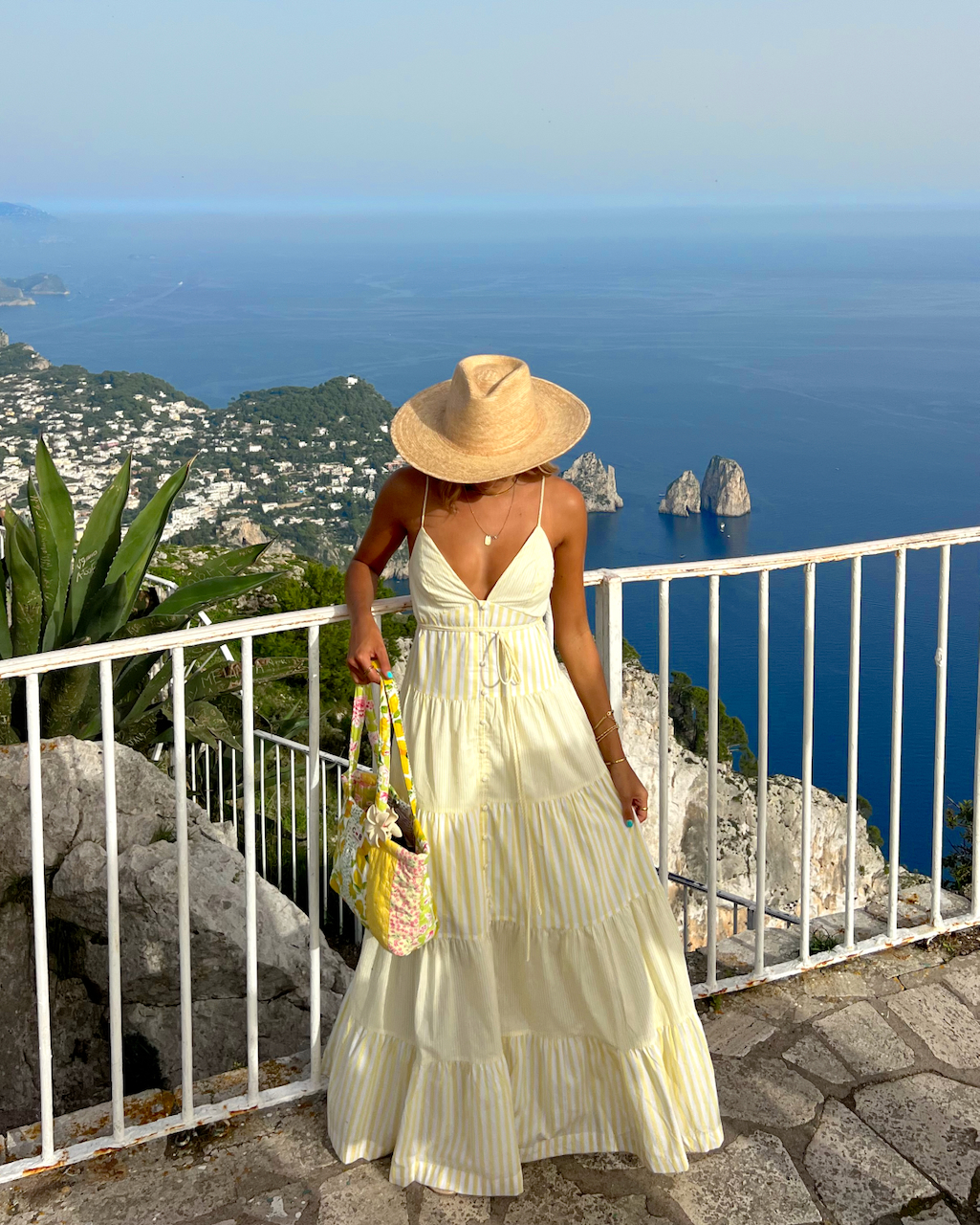 Positano outfit ideas, What to wear in amalfi coast, what to wear in