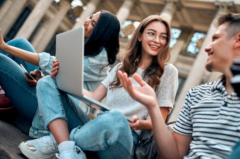 3 Questions to Ask Yourself When Picking a Major Fashion Jobs in 3 Questions to Ask Yourself When Picking a Major Fashion Jobs in