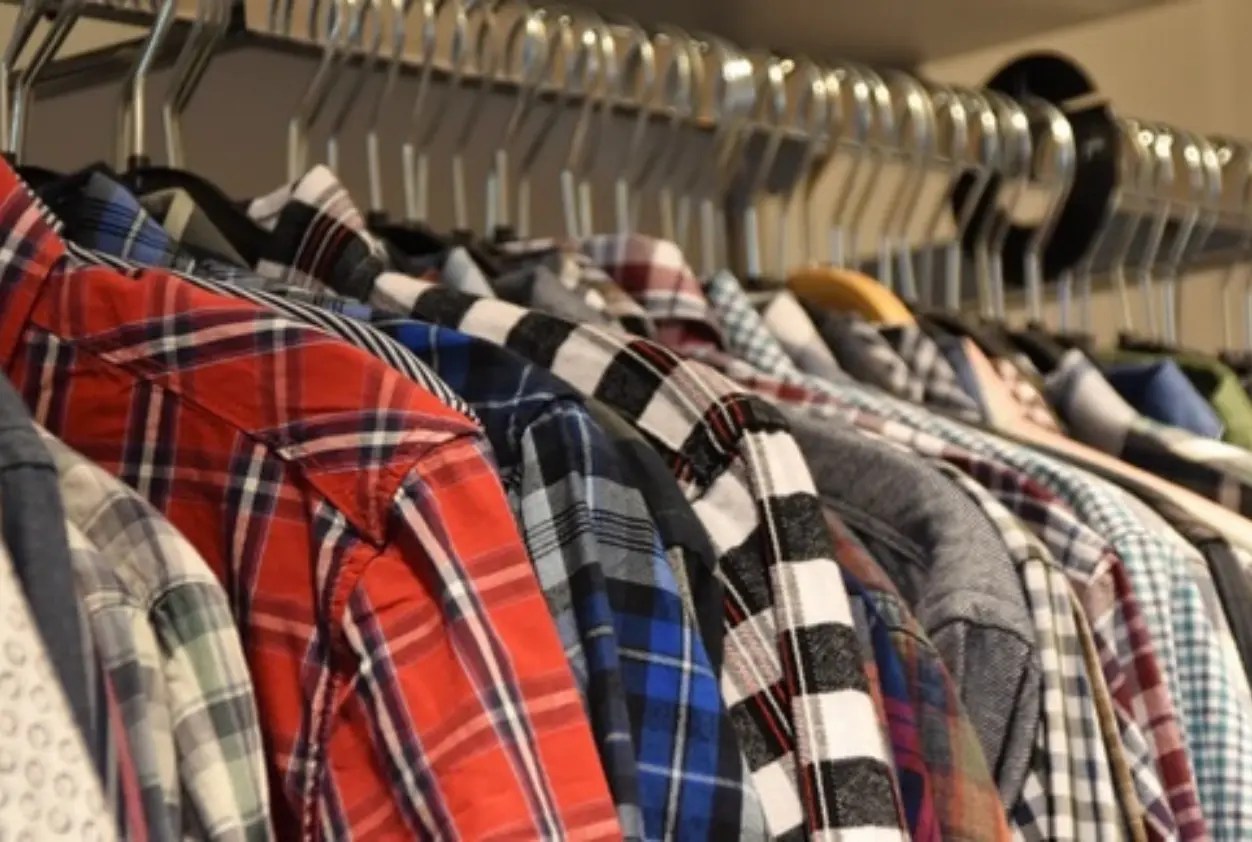 The Top 4 Benefits of Buying Wholesale Clothing