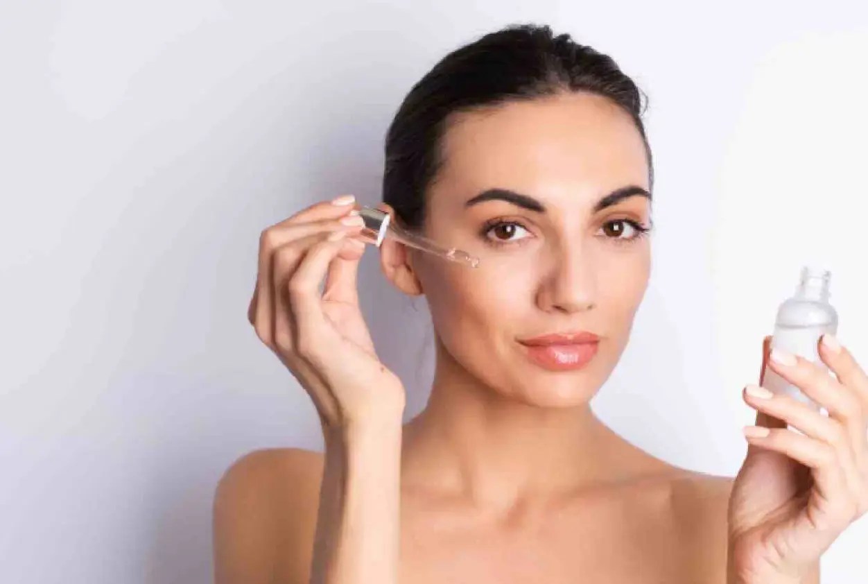 5 Amazing Tips to Use Face Oil For Glowing Skin