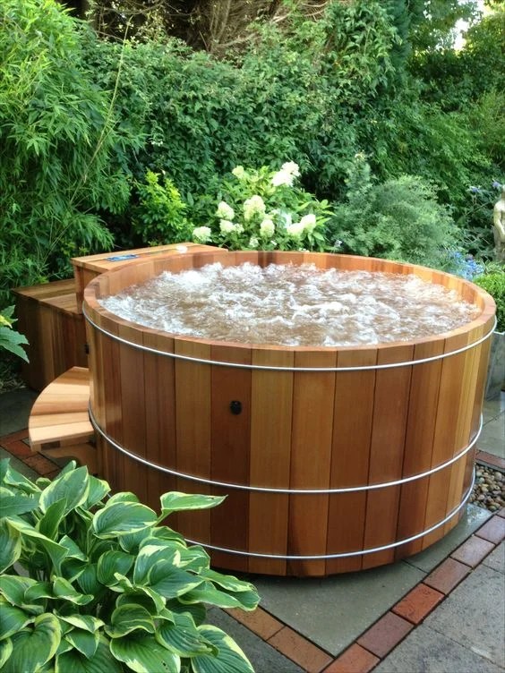 Outdoor Soaking Hot Tub Ideas in 2022 Styles Queues