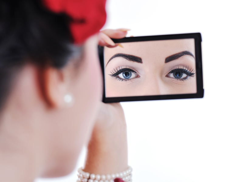 How to Do Eye Makeup Perfectly? Styles At Life