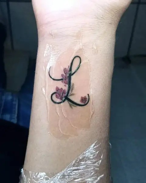 25 Trending L Letter Tattoo Designs 2021 | Styles At Life 600_x_480_webp