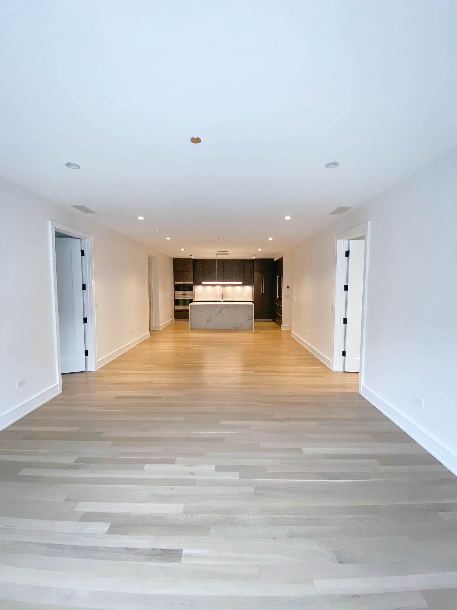 CHICAGO APARTMENT TOURS // PHOTOS AND REVIEWS The Style Scribe