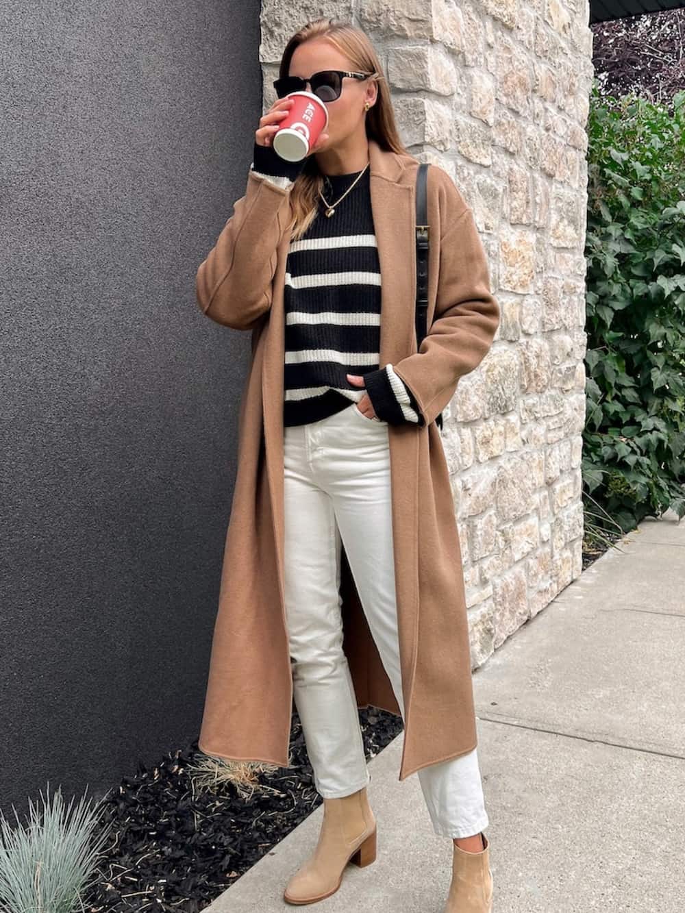 15+ Coffee Date Outfit Ideas That Are Classy, Chic, & Casual