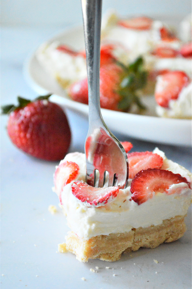 No Bake Strawberry Cheesecake Bites Easy Low Carb Treat