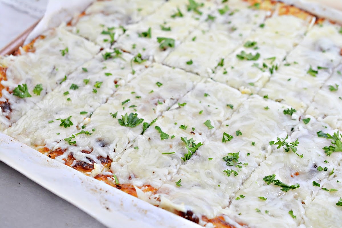 Keto Cheesy Cauliflower Breadsticks 2 Net Carbs Per Serving