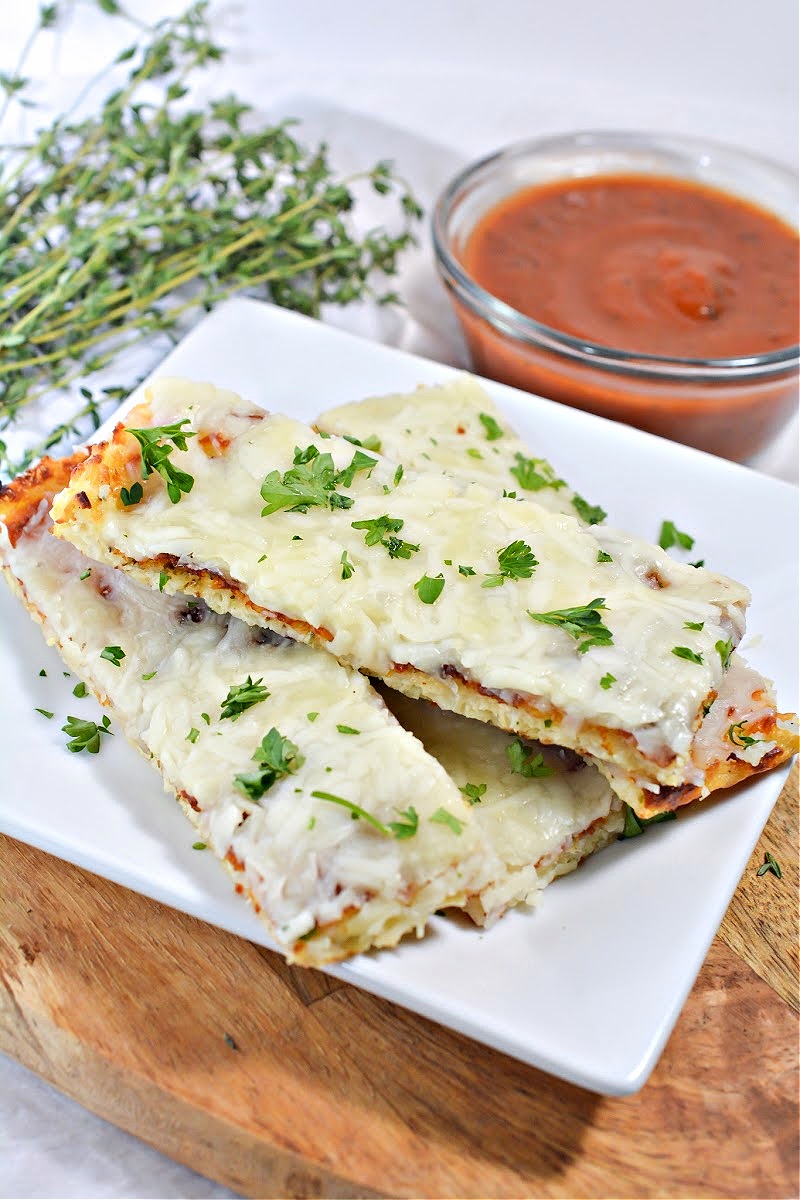 Keto Cheesy Cauliflower Breadsticks 2 Net Carbs Per Serving