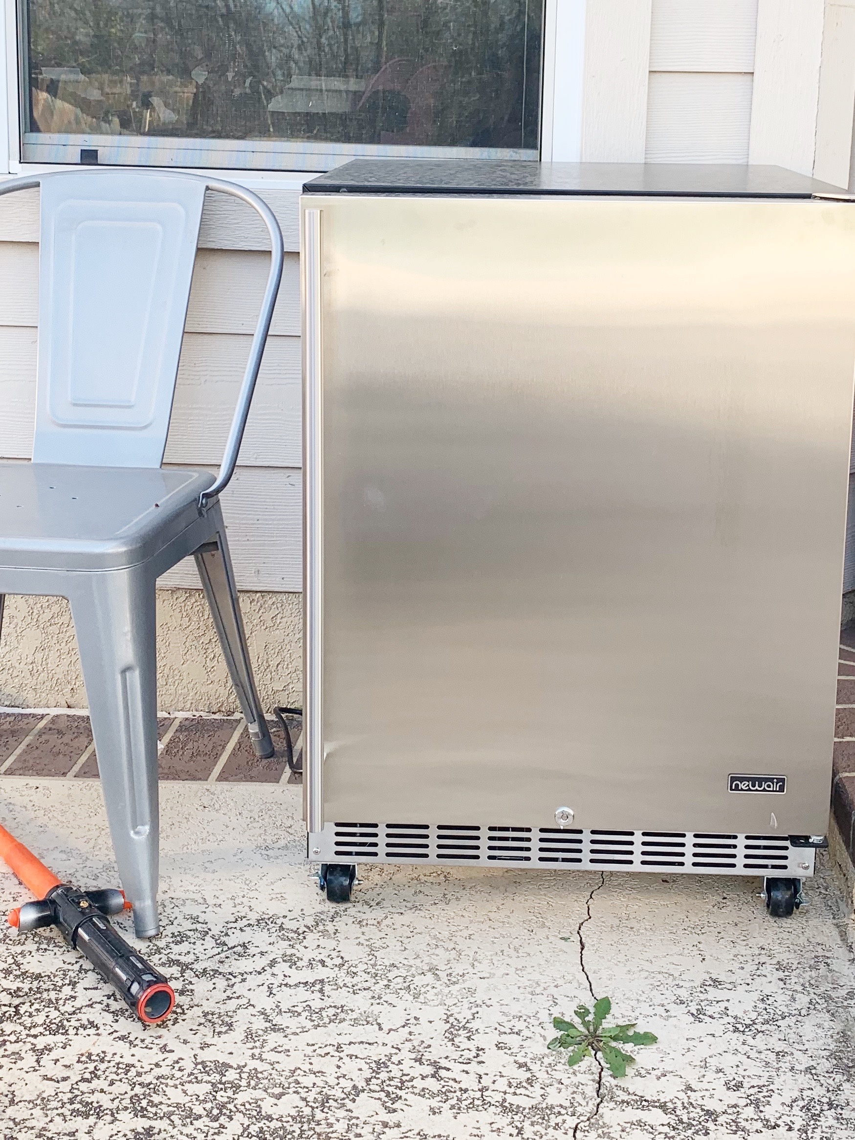 NewAir 24” Weatherproof Outdoor Fridge The Stylish Gimp
