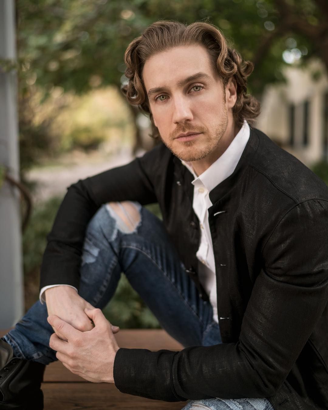 Is Eugenio Siller Married