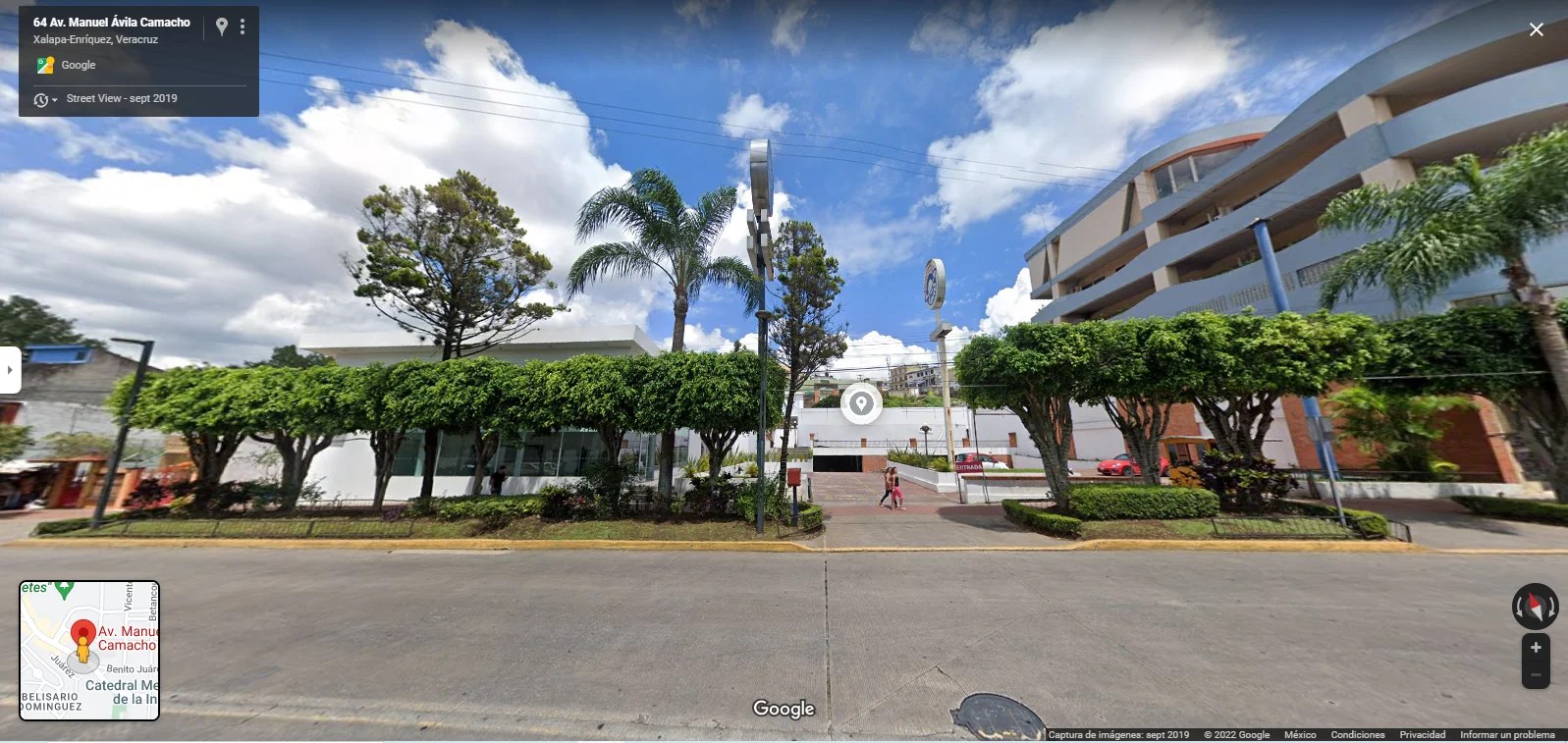 Amplios locales en renta Ávila Camacho, Xalapa, Ver. SUBECA