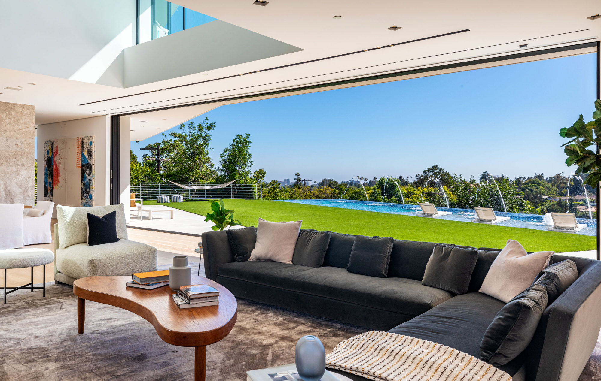 1259 BEVERLY ESTATE DRIVE Sublime Listings Luxury Real Estate