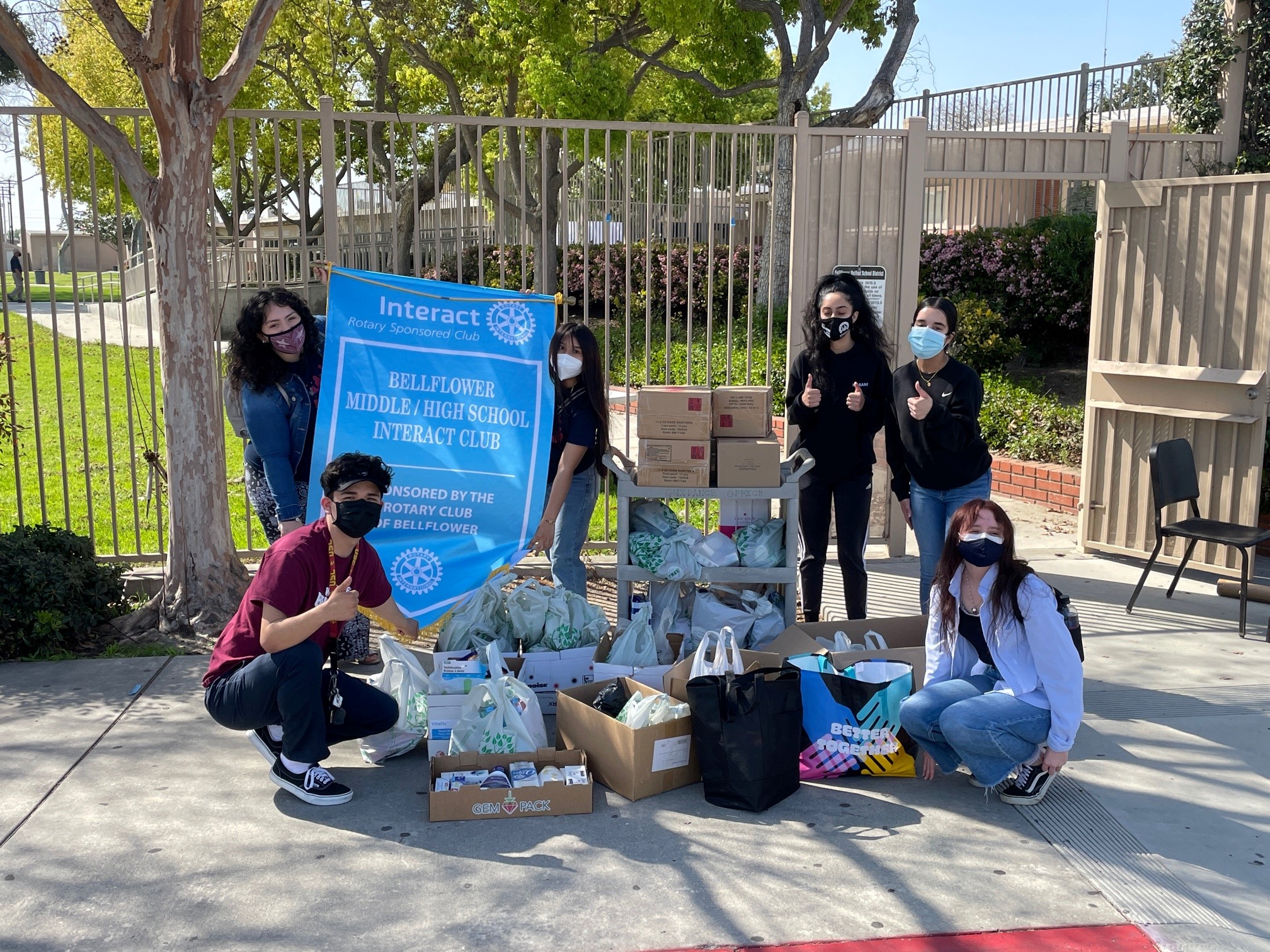 Bellflower High School Interact Club Donation Su Casa