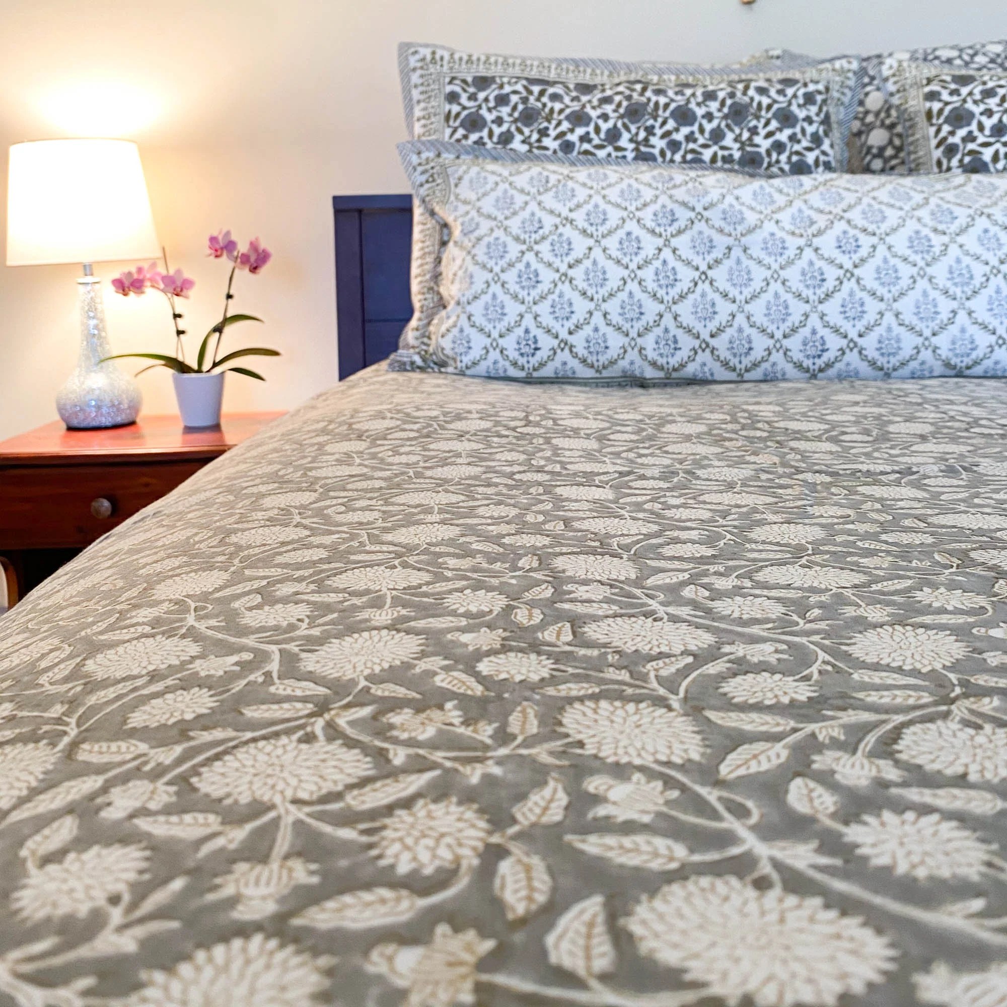 Antique Lace Duvet Suchiras