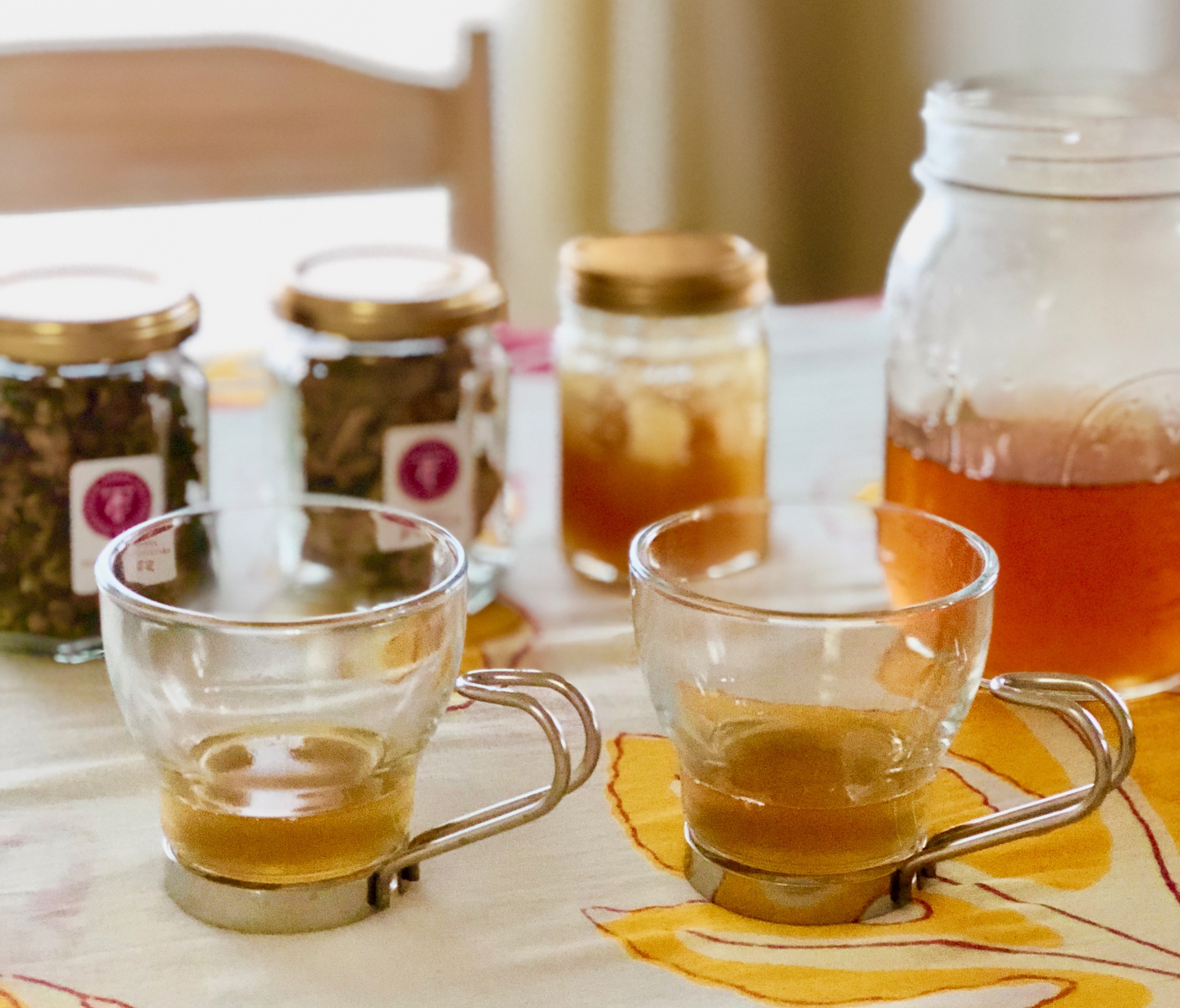 身体を温めるハーブコーディアルの作り方を学ぶ