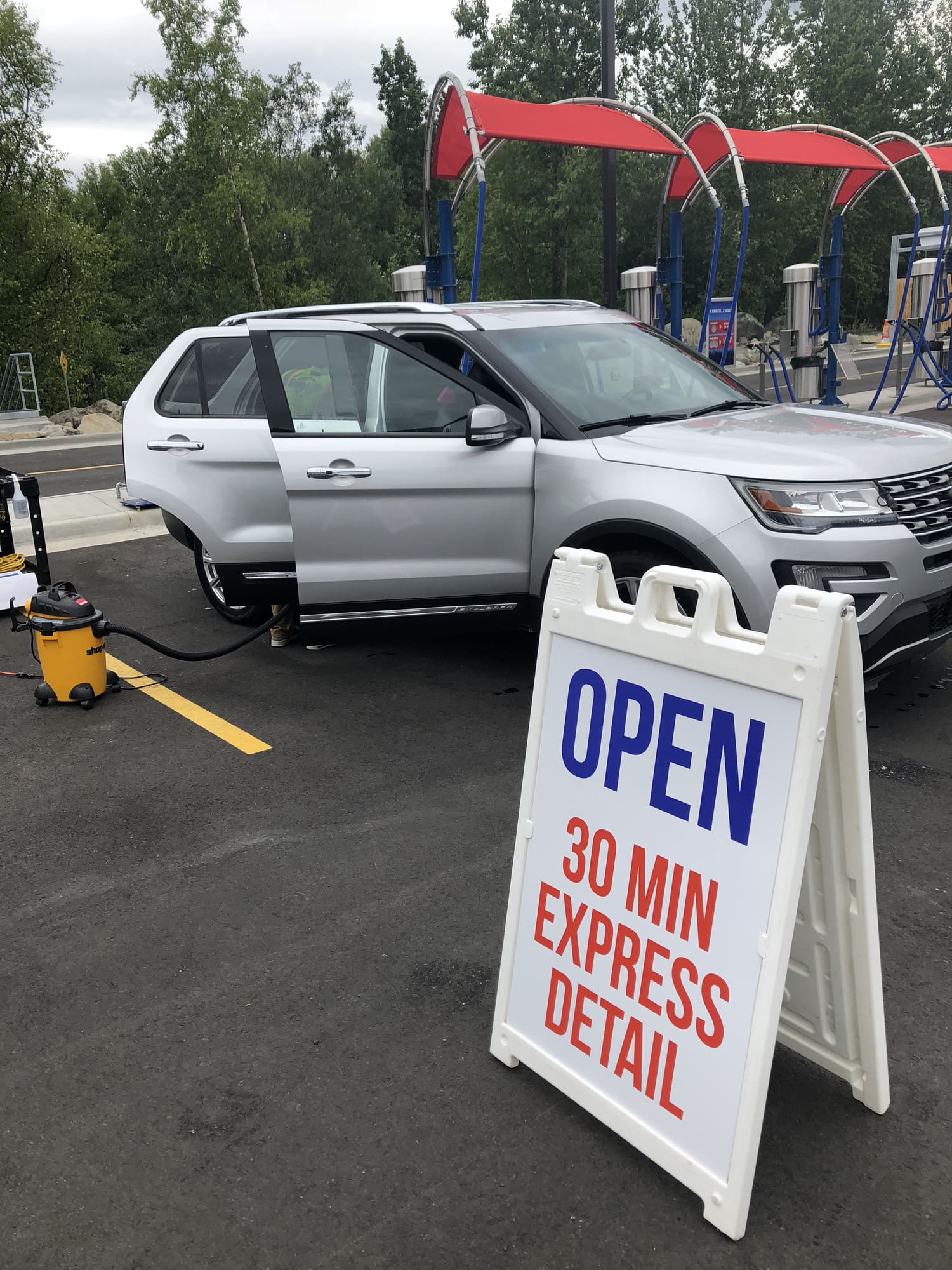 Sudzy Salmon Cars Sudzy Salmon Car Wash