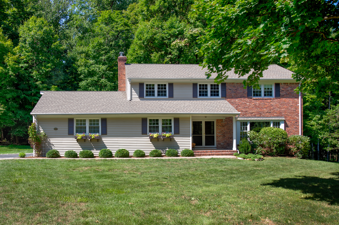 140 Spring Ridge Dr, Berkeley Heights, NJ 07922 Sue Adler, Realtor