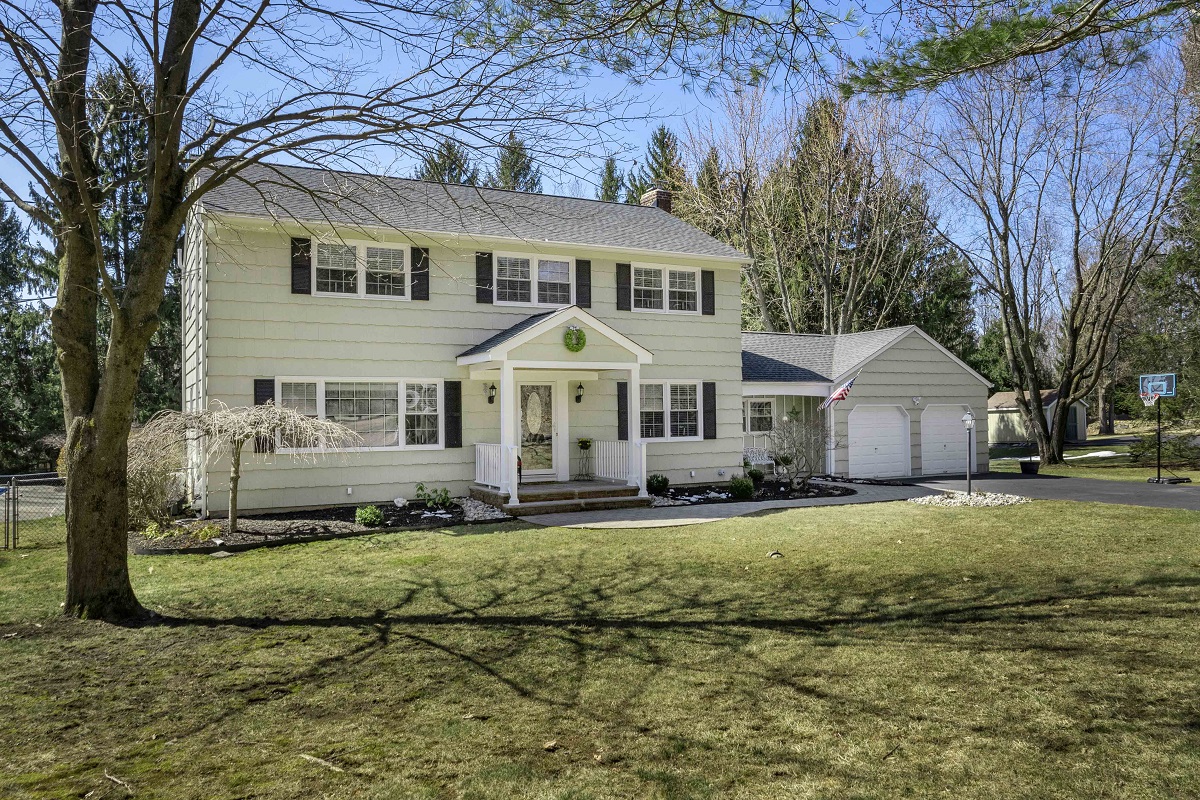 106 Pleasant Hill Rd, Randolph, NJ 07869 Sue Adler, Realtor