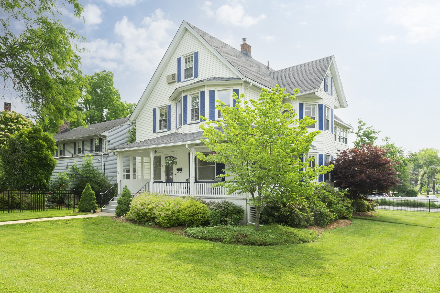 702 E Broad St, Westfield, NJ 07090 Sue Adler, Realtor