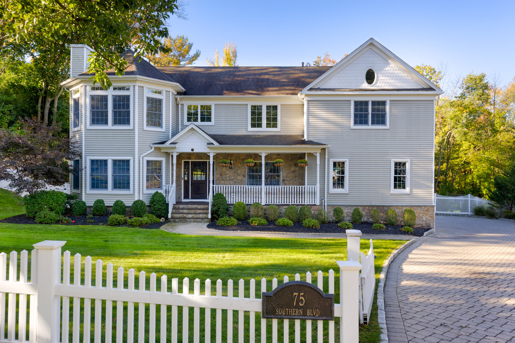 75 Southern Blvd, Chatham, NJ 07928 Sue Adler, Realtor